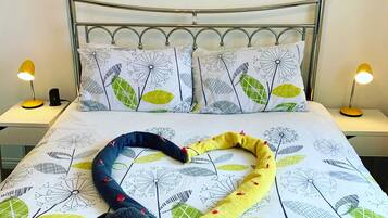 Romantic House, 1 King Bed, Non Smoking, Garden View | 1 bedroom, free WiFi