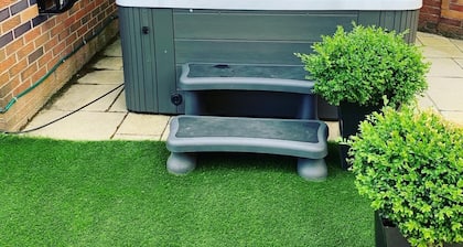 Romantic Break for 2 with hot tub