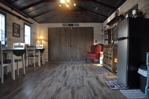 Interior - Luxury cabins in the foothills of the Blue Ridge Mountains (Westminster)
