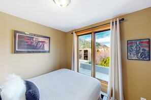 2 bedrooms, Internet, bed sheets