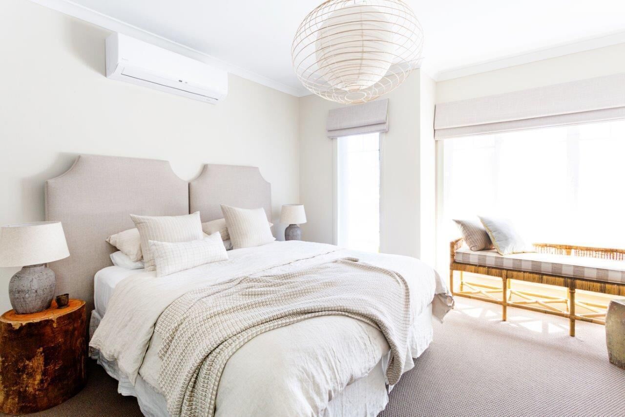 5 bedrooms, iron/ironing board, free WiFi, bed sheets