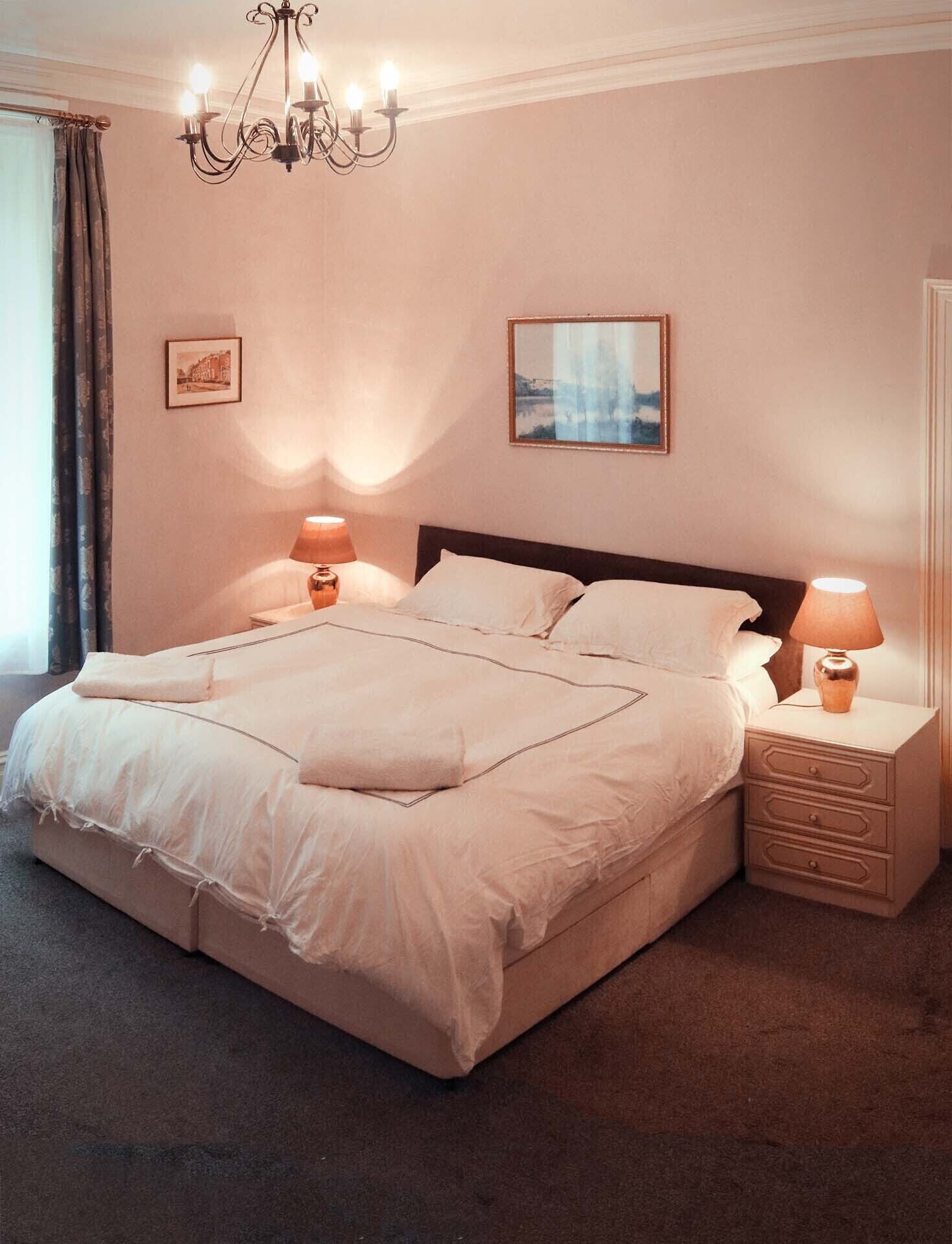 2 bedrooms, iron/ironing board, travel cot, free WiFi