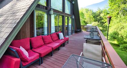 Family and Dog Friendly Home near historic racetrack and downtown w/ a fire pit.