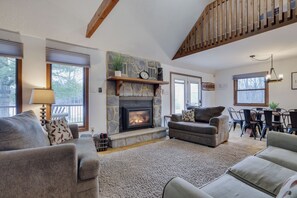 Smart TV, fireplace, table football, ping pong