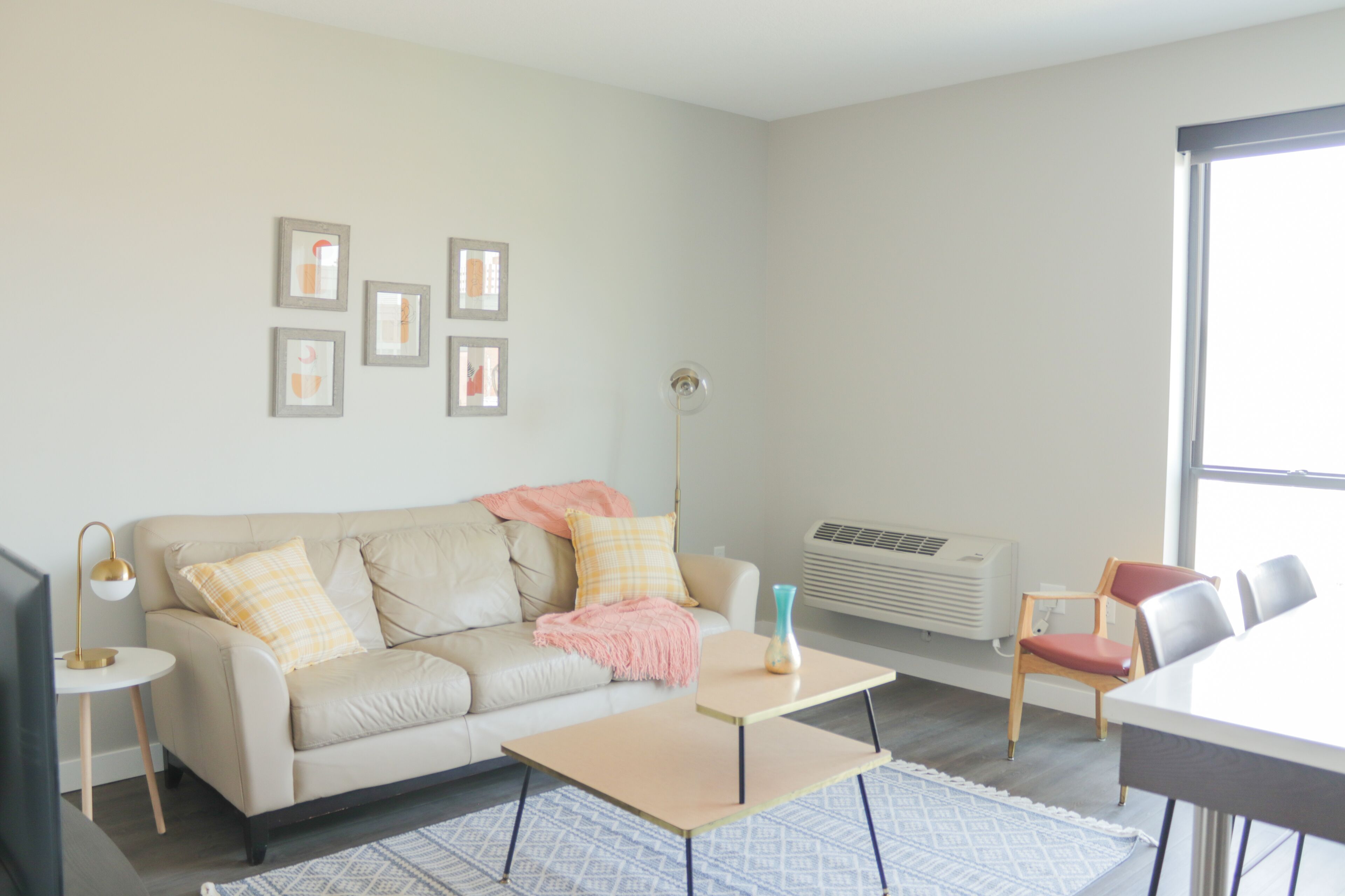 Pristine 1BD/1BA + Rooftop - Downtown Des Moines