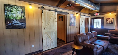 Snowmobile/ATV/Fishing/Boating Bunkhouse