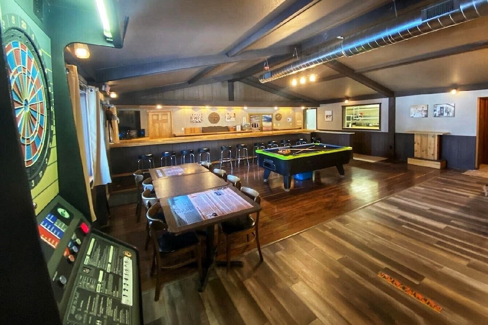 Snowmobile/ATV/Fishing/Boating Bunkhouse