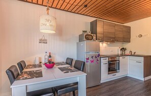 Kühlschrank, Herdplatte, Geschirrspüler