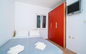 5 Schlafzimmer, Reisekinderbett, kostenloses WLAN, Bettwäsche