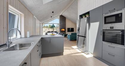 5 bedroom pet friendly home in Rømø