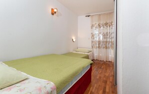 2 bedrooms, free WiFi, bed sheets