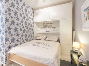 1 chambre, fer et planche à repasser, Wi-Fi