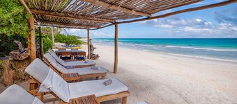 Fully serviced luxury beachfront villa in Tulum

