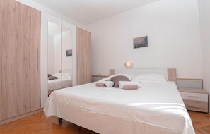 3 Schlafzimmer, kostenloses WLAN, Bettwäsche
