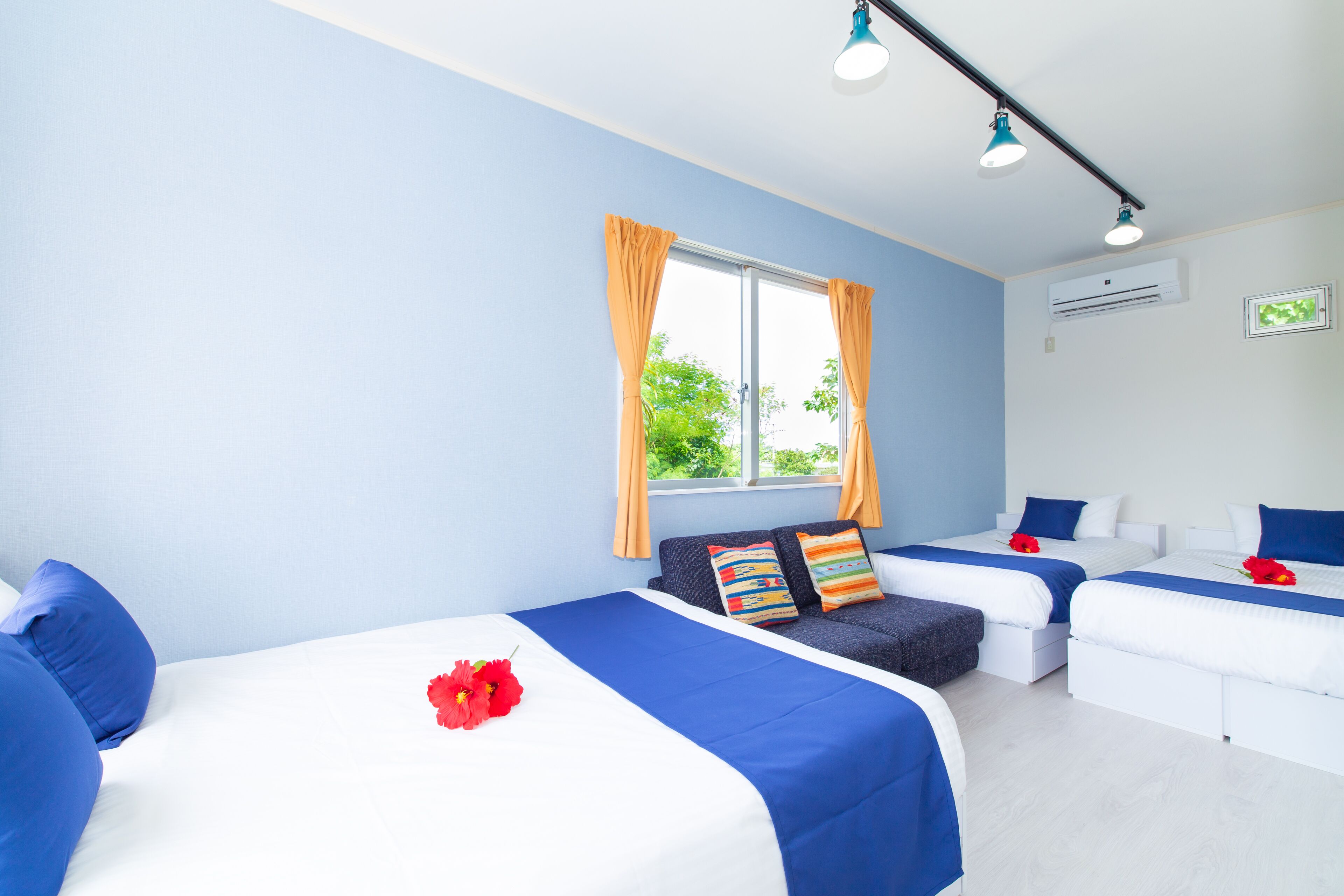 Casa, 2 habitaciones, no fumadores (Private Vacation Home) | 2 dormitorios, minibar, tabla de planchar con plancha y wifi gratis