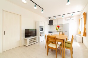Casa, 2 quartos, para não fumantes (Private Vacation Home) | Opções para refeição no quarto