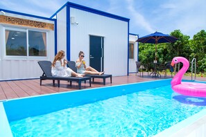 Seasonal outdoor pool - Regina Ishigaki Aqua Stage (Ishigaki)