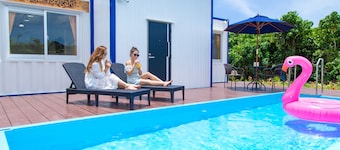 Regina Ishigaki Aqua Stage