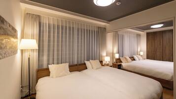 Premium Apartment, 3 Bedrooms, Non Smoking, City View | Laptop workspace, free WiFi, bed sheets