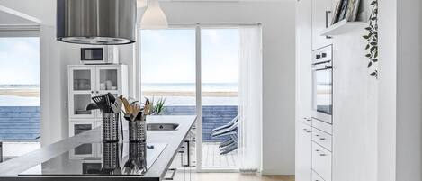 Geladeira, cooktop, lava-louças, cafeteira/chaleira