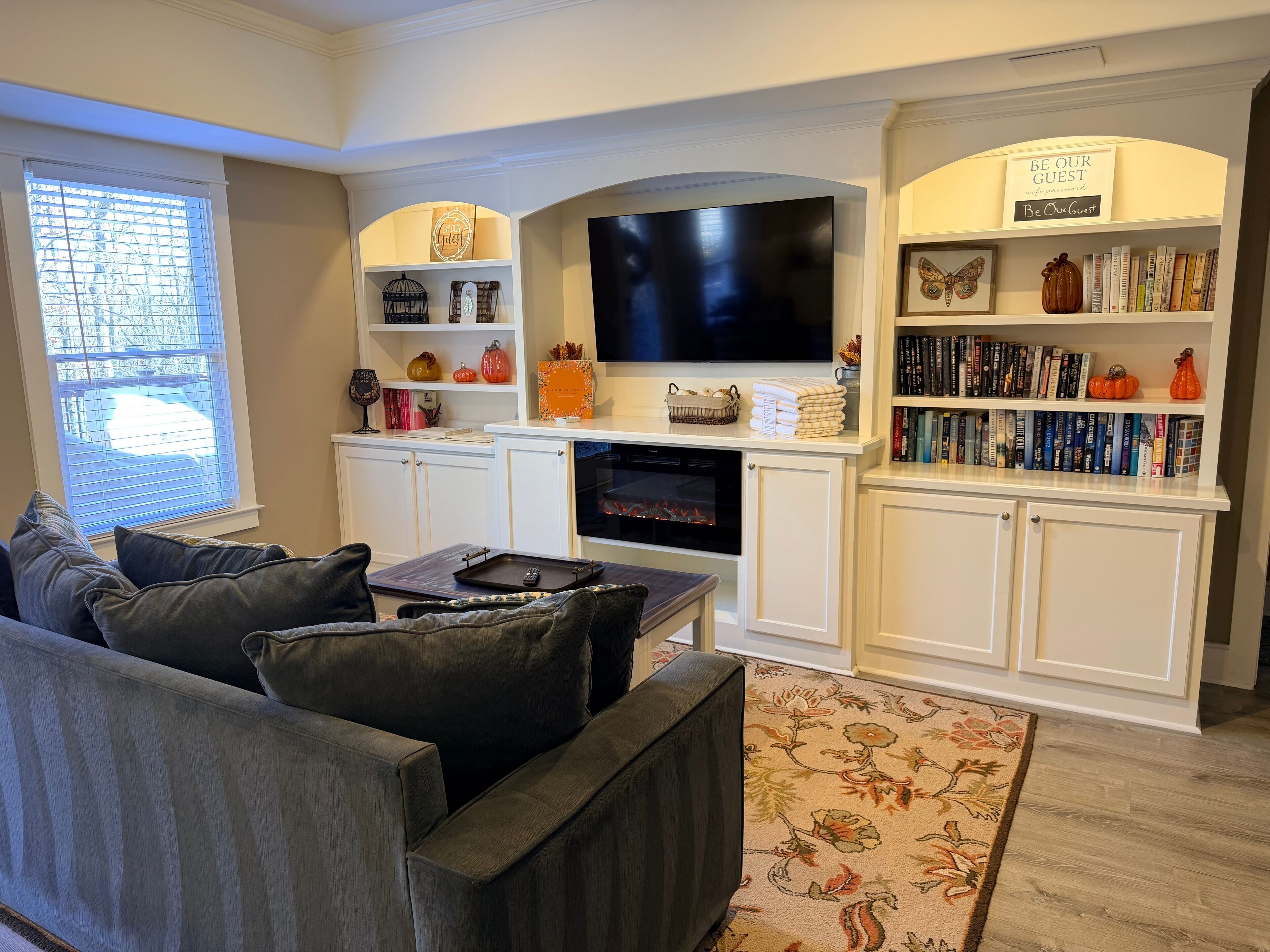 2 King Beds, Outdoor Fireplace And Air Hockey - Canton, GA