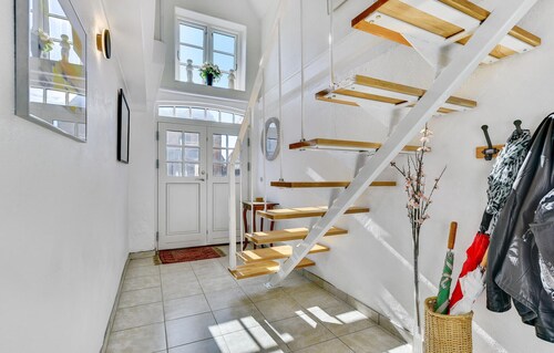 Gorgeous home in Højer with WiFi