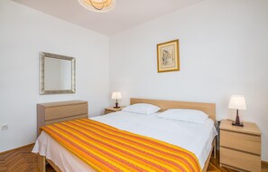 2 dormitorios, wifi gratis, ropa de cama