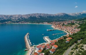 Aerial view - 2 bedroom nice apartment in Baska (Baska)