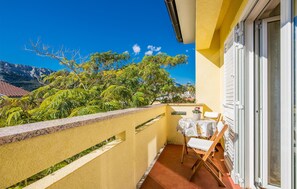 Outdoor dining - Amazing apartment in Baska with WiFi (Baska)