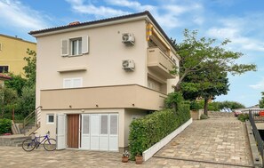 Exterior - 2 bedroom nice apartment in Baska (Baska)
