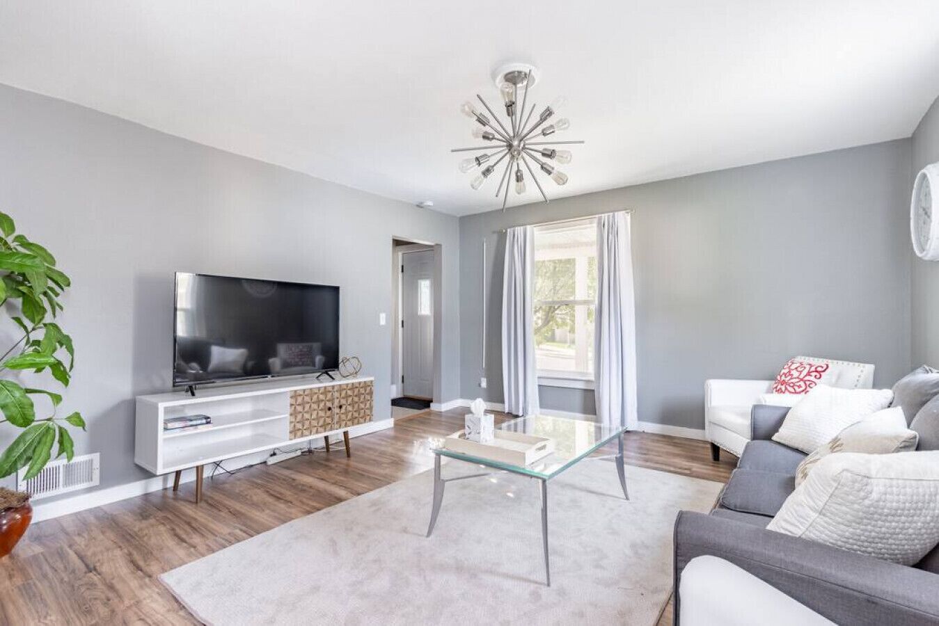 Heights Lake · Heights, Heights, Baby! w/ Backyard Patio Grill