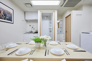 Apartment (301B) | In-room dining - TORA HOTEL Taito B (Tokyo)