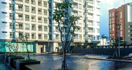 1BR Sea View Condominium at Green Bay Pluit Apartment