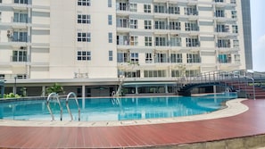 Udendørs pool