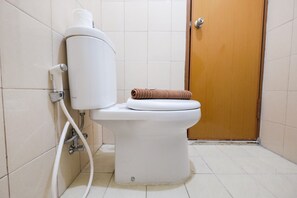 Room | Bathroom | Shower, towels - Studio Room @ Tifolia Apartment near Kelapa Gading (Jakarta)