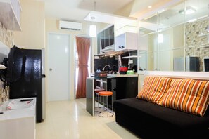 Room | Living area