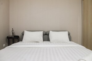 Room | 2 bedrooms, free WiFi, bed sheets - Modern and Posh 2BR The Empyreal Condominium Apartment (Jakarta)