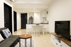 Room | Living area | TV