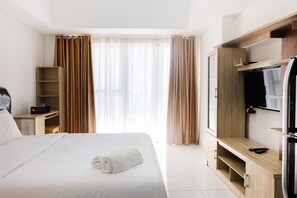 Free WiFi, bed sheets