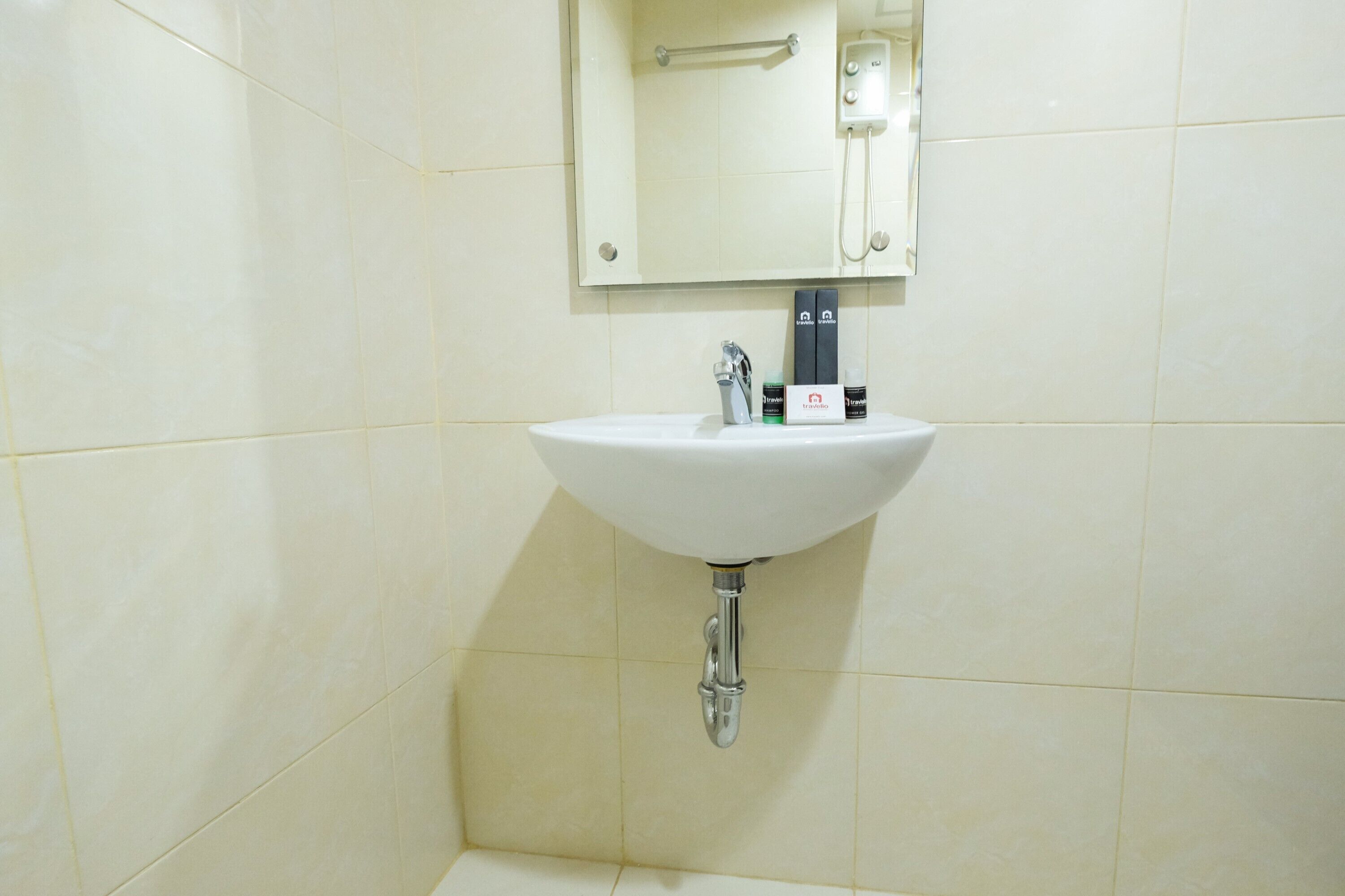 Room | Bathroom sink