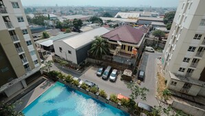 Gambar tidak terklasifikasi, 2 dari 23, tombol