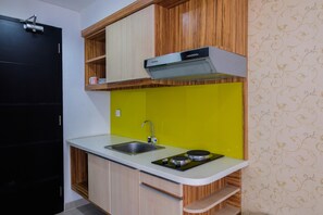 Private kitchenette - Best Price Studio Skyline Apartment near Summarecon Mall Serpong (Gading Serpong)