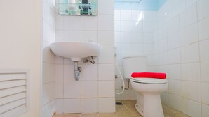 Room | Bathroom | Shower, towels - Affordable Studio Kebagusan City Apartment (Jakarta)
