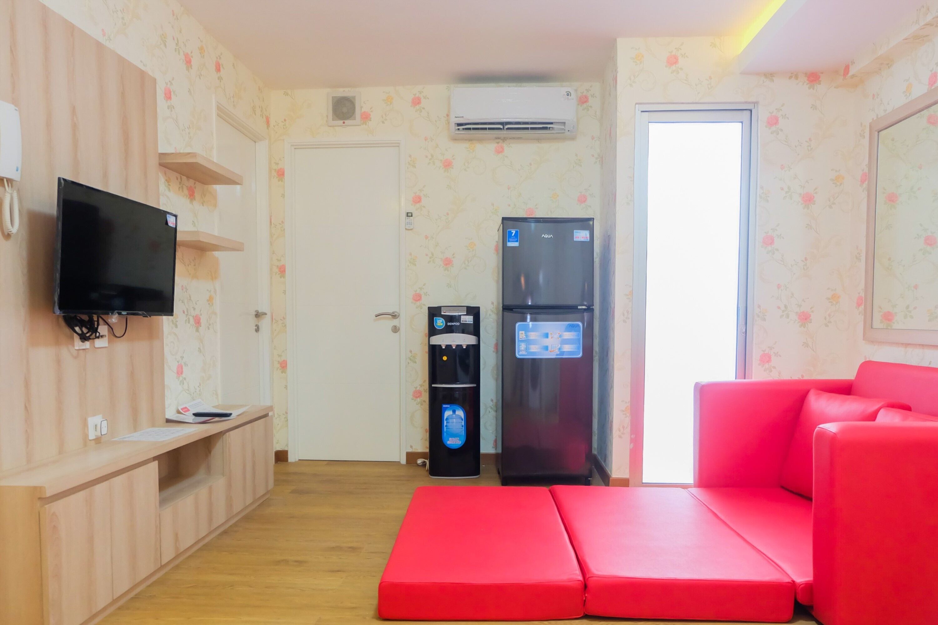Room | 3 bedrooms, WiFi (free), bed sheets