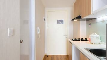 Room | Bathroom | Shower, towels