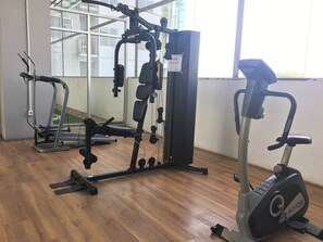 Fitness facility - Cozy Studio Apartment Harvard Jatinangor (Cileunyi)