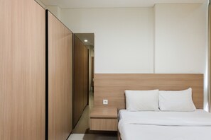 Room | Free WiFi, bed sheets - Cozy Studio Apartment at Brooklyn Alam Sutera (South Tangerang)