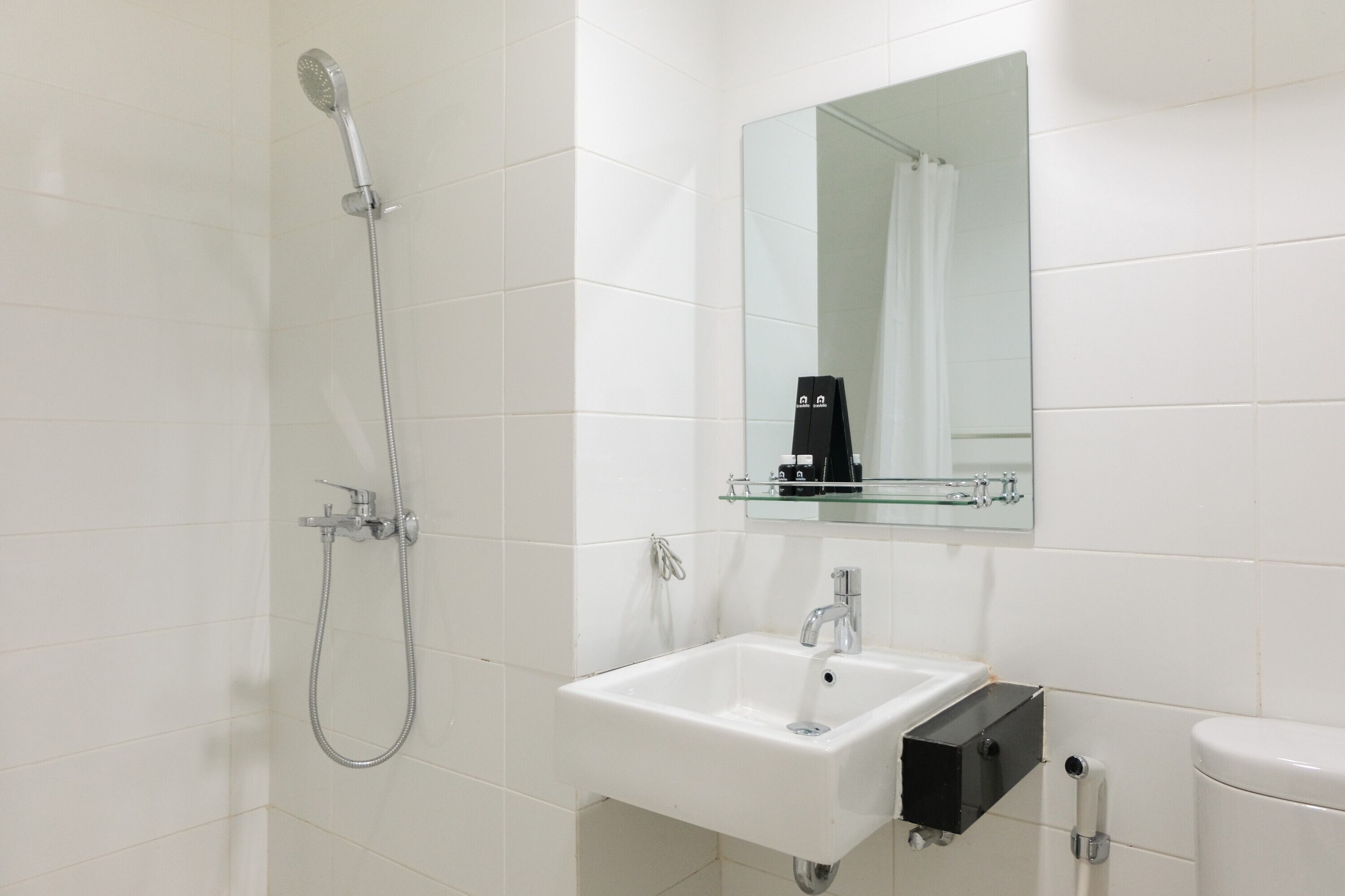 Room | Bathroom | Shower, towels