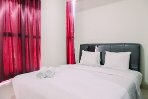 Room | 2 bedrooms, desk, free WiFi, bed sheets - Wonderful 2BR at Gold Coast Apartment Pantai Indah Kapuk (Jakarta)
