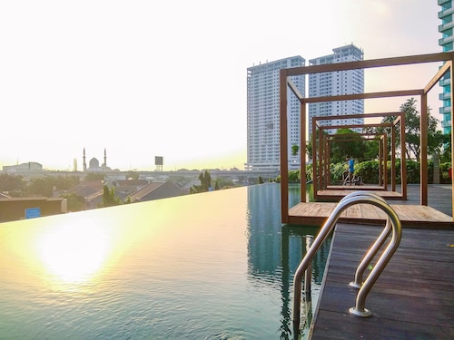 Modern 2BR Grand Kamala Lagoon Apartment